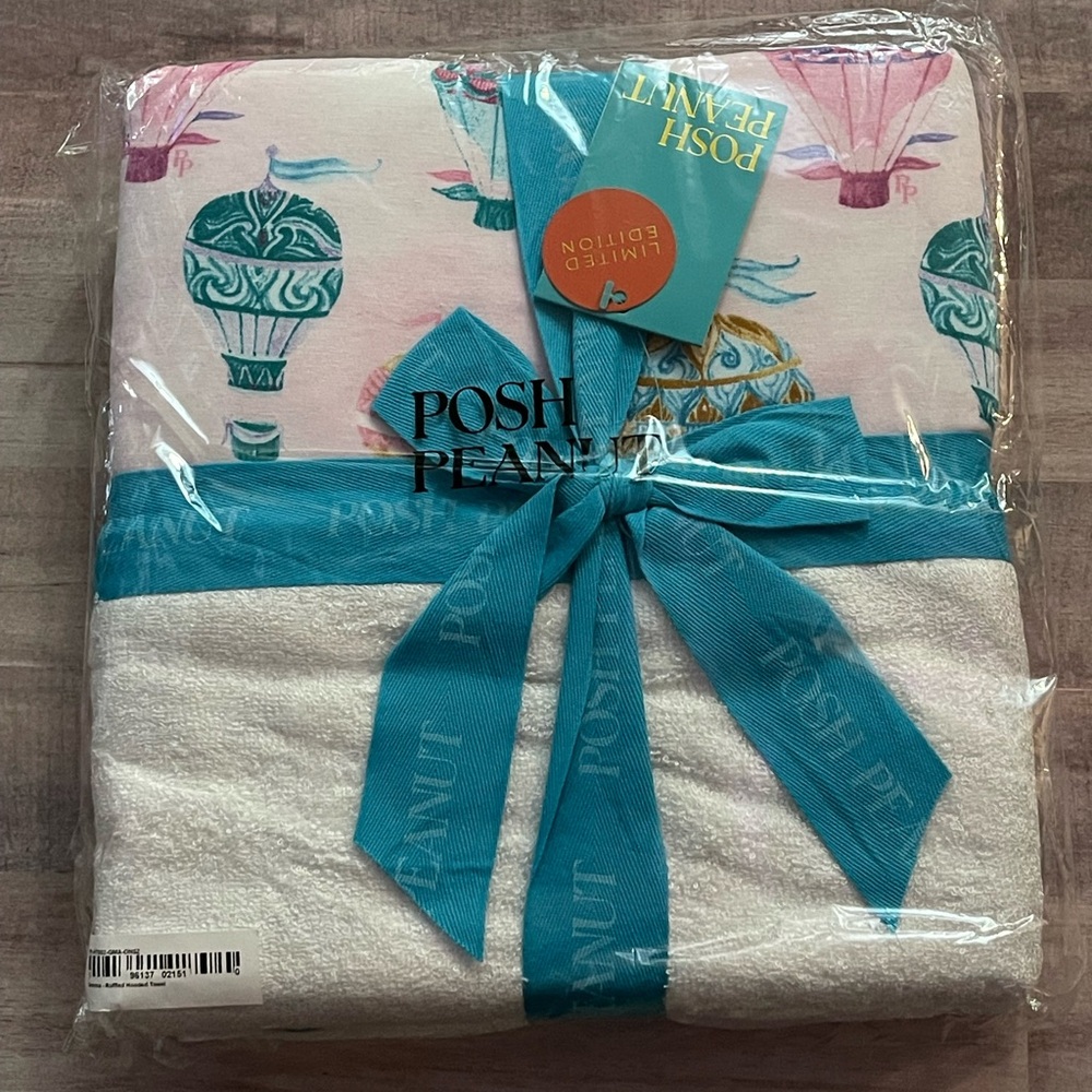 Brand New Posh Peanut Gemma Towel